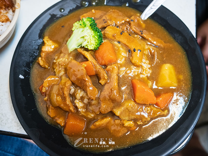 歸綏街當歸豬腳老店 咖哩飯