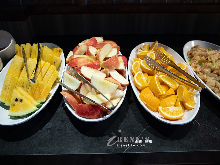 【蘆洲平價牛排】新統牛排蘆洲店：$260起熱食自助吧吃到飽！壽星優惠、菜單與評價