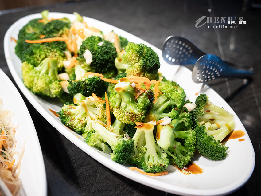 【蘆洲平價牛排】新統牛排蘆洲店：$260起熱食自助吧吃到飽！壽星優惠、菜單與評價