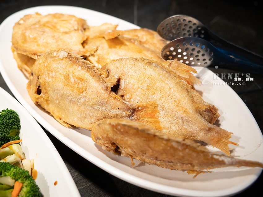 【蘆洲平價牛排】新統牛排蘆洲店：$260起熱食自助吧吃到飽！壽星優惠、菜單與評價