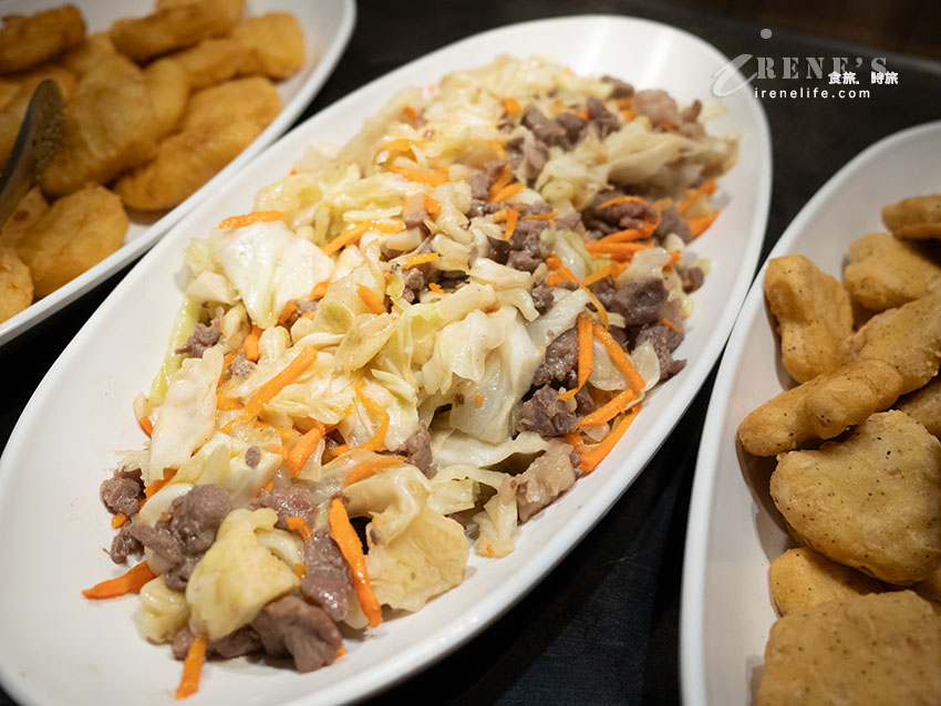 【蘆洲平價牛排】新統牛排蘆洲店：$260起熱食自助吧吃到飽！壽星優惠、菜單與評價