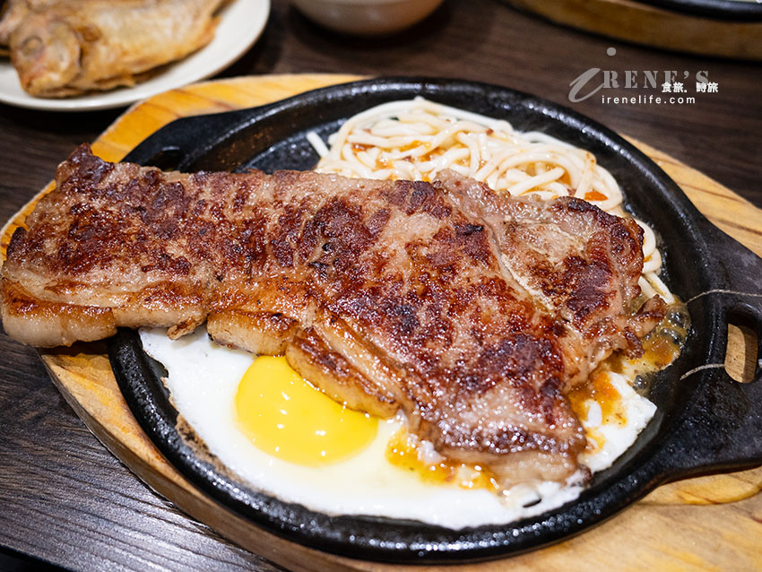 即時熱門文章：【蘆洲平價牛排】新統牛排蘆洲店：$260起熱食自助吧吃到飽！壽星優惠、菜單與評價