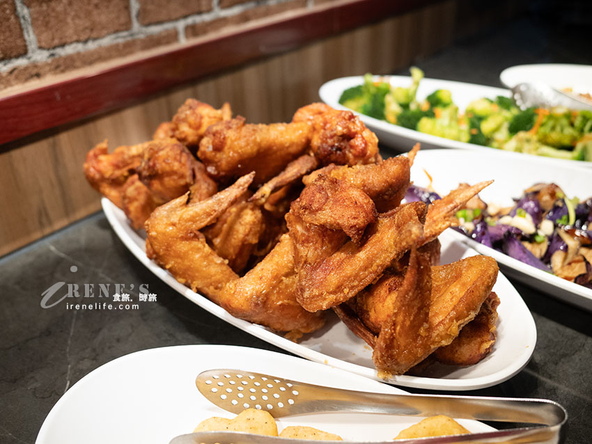 【蘆洲平價牛排】新統牛排蘆洲店：$260起熱食自助吧吃到飽！壽星優惠、菜單與評價