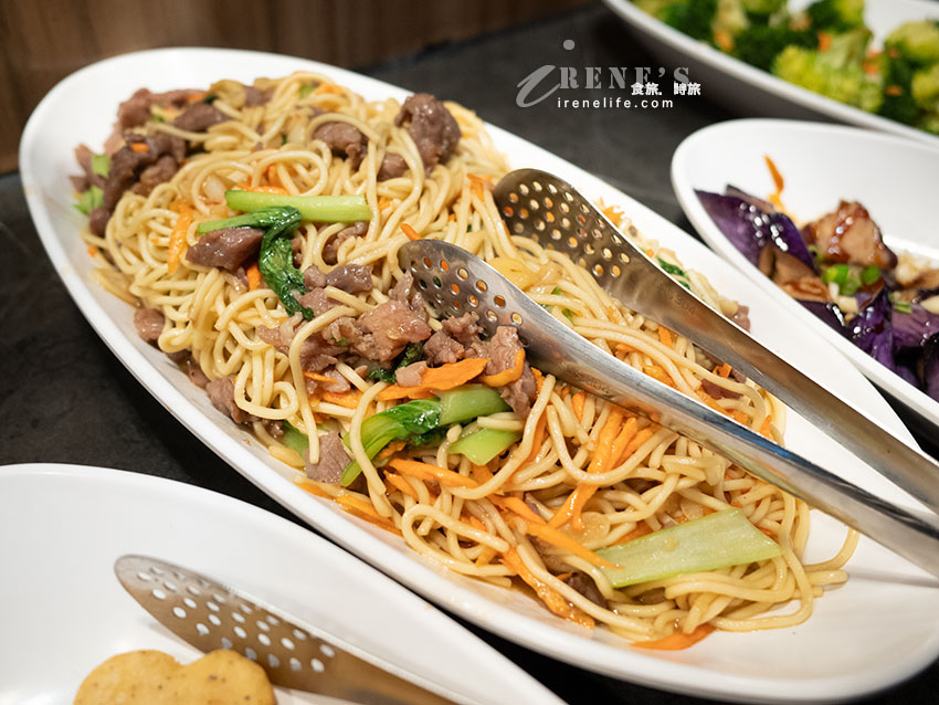【蘆洲平價牛排】新統牛排蘆洲店：$260起熱食自助吧吃到飽！壽星優惠、菜單與評價