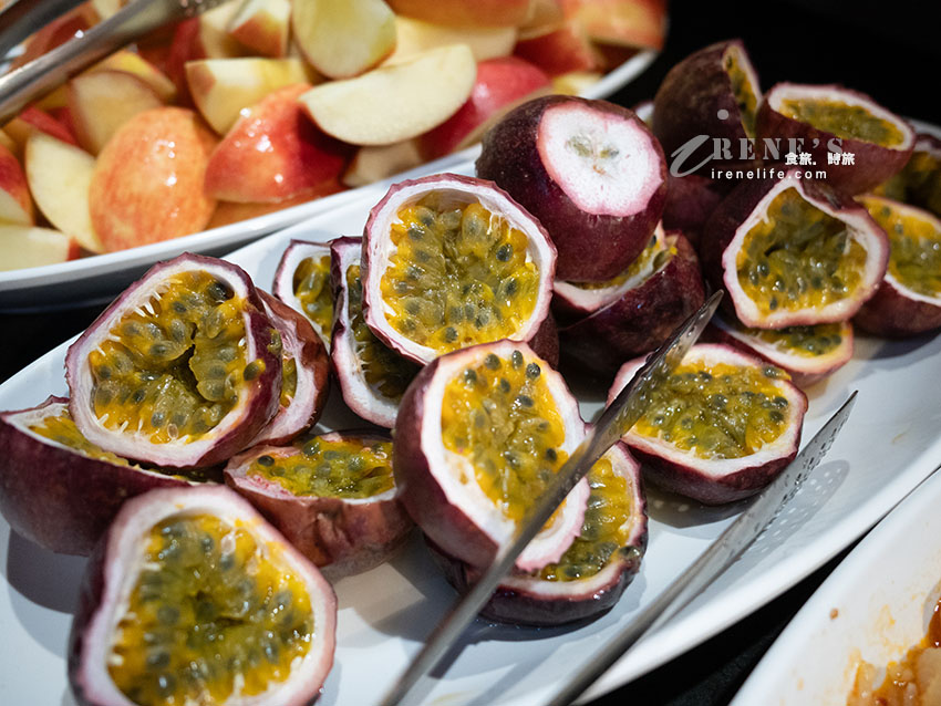 【蘆洲平價牛排】新統牛排蘆洲店：$260起熱食自助吧吃到飽！壽星優惠、菜單與評價