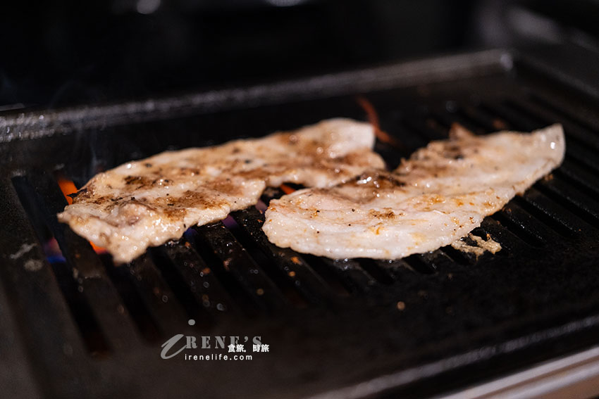 【沖繩燒肉】焼肉家かずちゃん:國際通隱密吧台燒肉!爆汁厚切牛舌、阿古豬與線上訂位攻略 【沖繩燒肉】焼肉家かずちゃん:國際通隱密吧台燒肉!爆汁厚切牛舌、阿古豬與線上訂位攻略