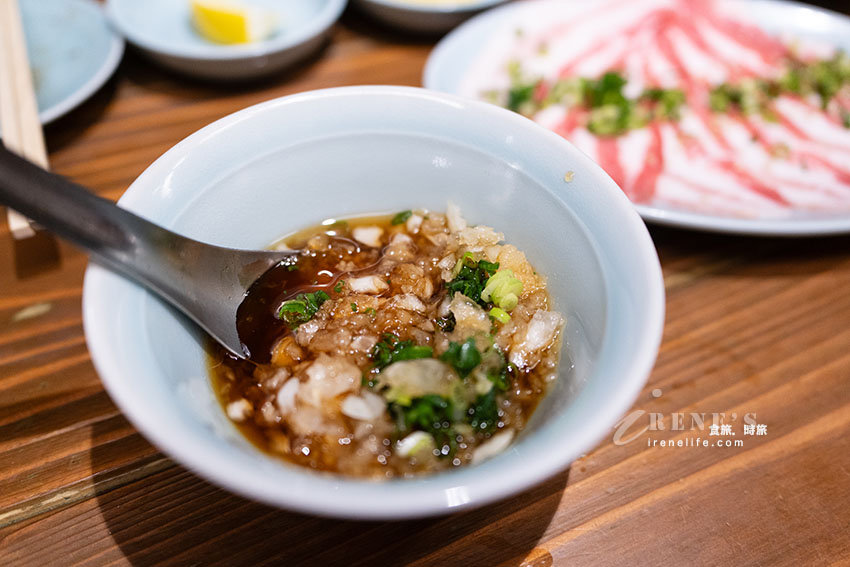 【沖繩燒肉】焼肉家かずちゃん：國際通隱密吧台燒肉！爆汁厚切牛舌、阿古豬與線上訂位攻略