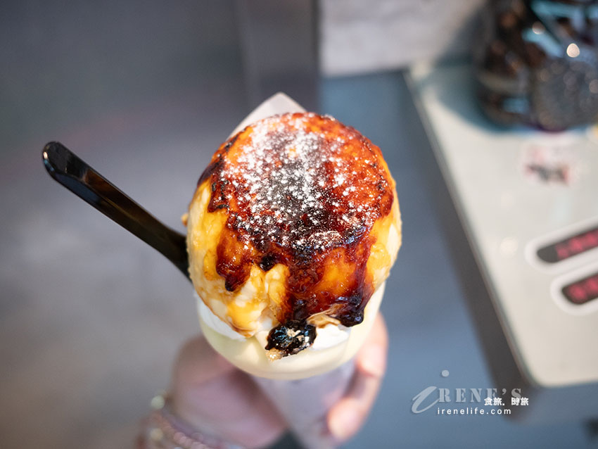 士林夜市排隊甜點：奇跡Kiseki日式可麗餅專門店，整顆布丁放上去的浮誇可麗餅