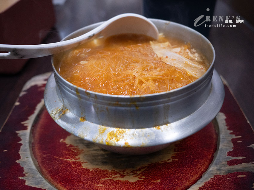 【三重美食】小梅泡菜鍋:在地人才知道的美食!中正南路隱藏版必吃酸香韓式泡菜鍋與超大份量泡菜炒飯 【三重美食】小梅泡菜鍋:在地人才知道的美食!中正南路隱藏版必吃酸香韓式泡菜鍋與超大份量泡菜炒飯