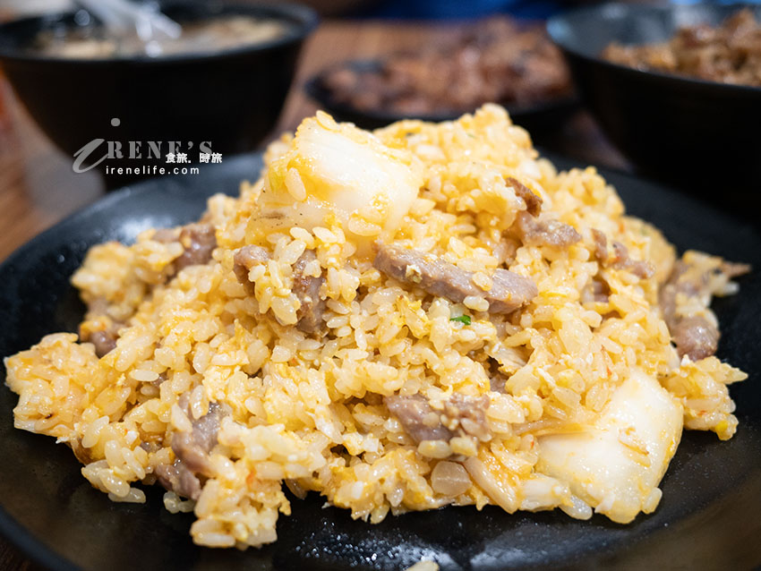 三重也吃得到淡水黑店排骨飯！「黑咻排骨飯」菜單推薦：軟嫩入味排骨配大滷湯超滿足