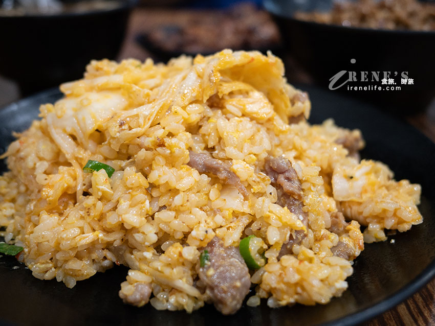 三重也吃得到淡水黑店排骨飯！「黑咻排骨飯」菜單推薦：軟嫩入味排骨配大滷湯超滿足