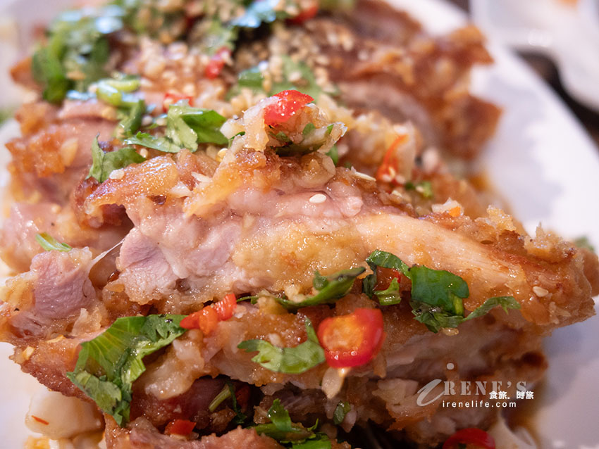 【三重泰式料理】吃泰式 กินไทยไท：百元平價聚餐推薦！菜單媳婦蛋與厚切蝦餅評測