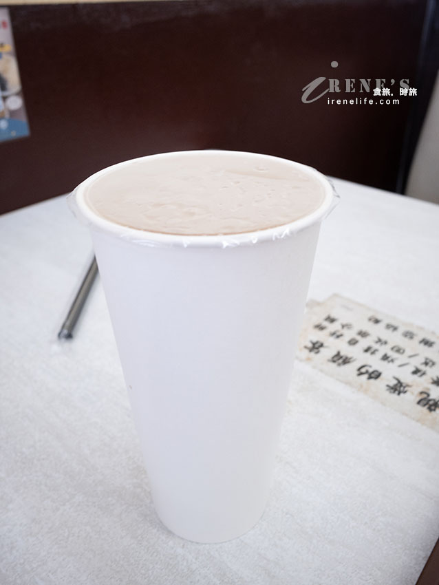 【泰山冰品推薦】川日手工粉條甜品店：古早味手工粉條山！超狂咀嚼系三粉冰、外帶杯飲評測