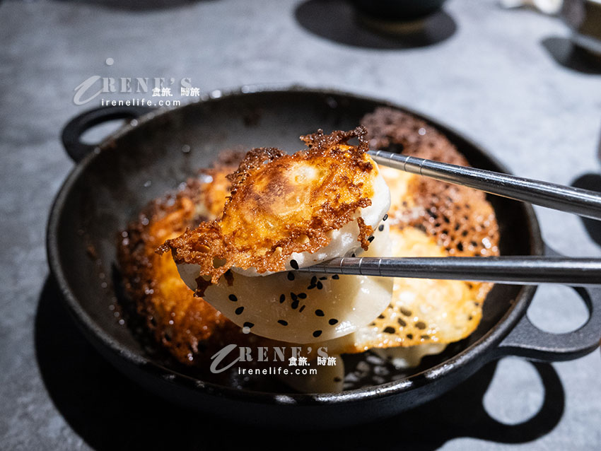 【三重美食】大繁盛鉄板焼肉：營業到凌晨2點！博多鐵板燒肉拌辛味噌、雞白湯水炊鍋評測